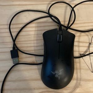 razer deathadder essential mouse
